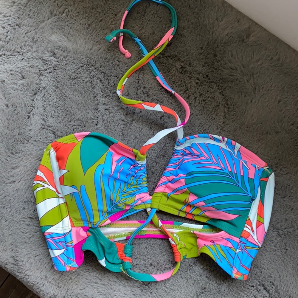 bikini top
